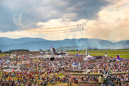   Mit 300.000 Zuschauern ist die Airpower die größte Flugshow Europas.