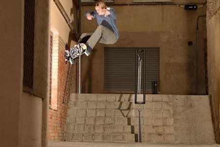 Madars Apse, Frontside Wallride