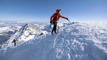 Nico Hojac und Philipp Brugger auf dem Gipfel des Mönch