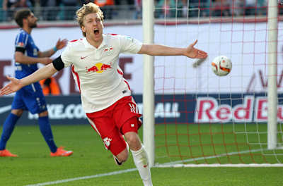 Der Fußballspieler Emil Forsberg, der als Rechtsaußen bei RB Leipzig spielt.