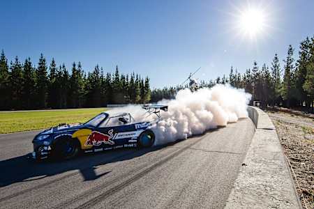 Mad Mike Whiddett Burning rubber