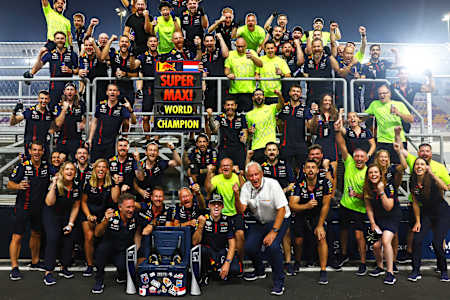 Max Verstappen und Red Bull Racing feiern den Sieg des Niederländers und den Fahrer-Weltmeistertitel der Formel 1 2023.