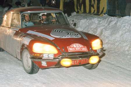 La Citroën DS poteva correre su 3 ruote