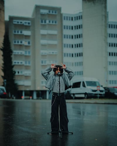 Scroll Your Feed – Shaim : ses 5 comptes IG préférés
