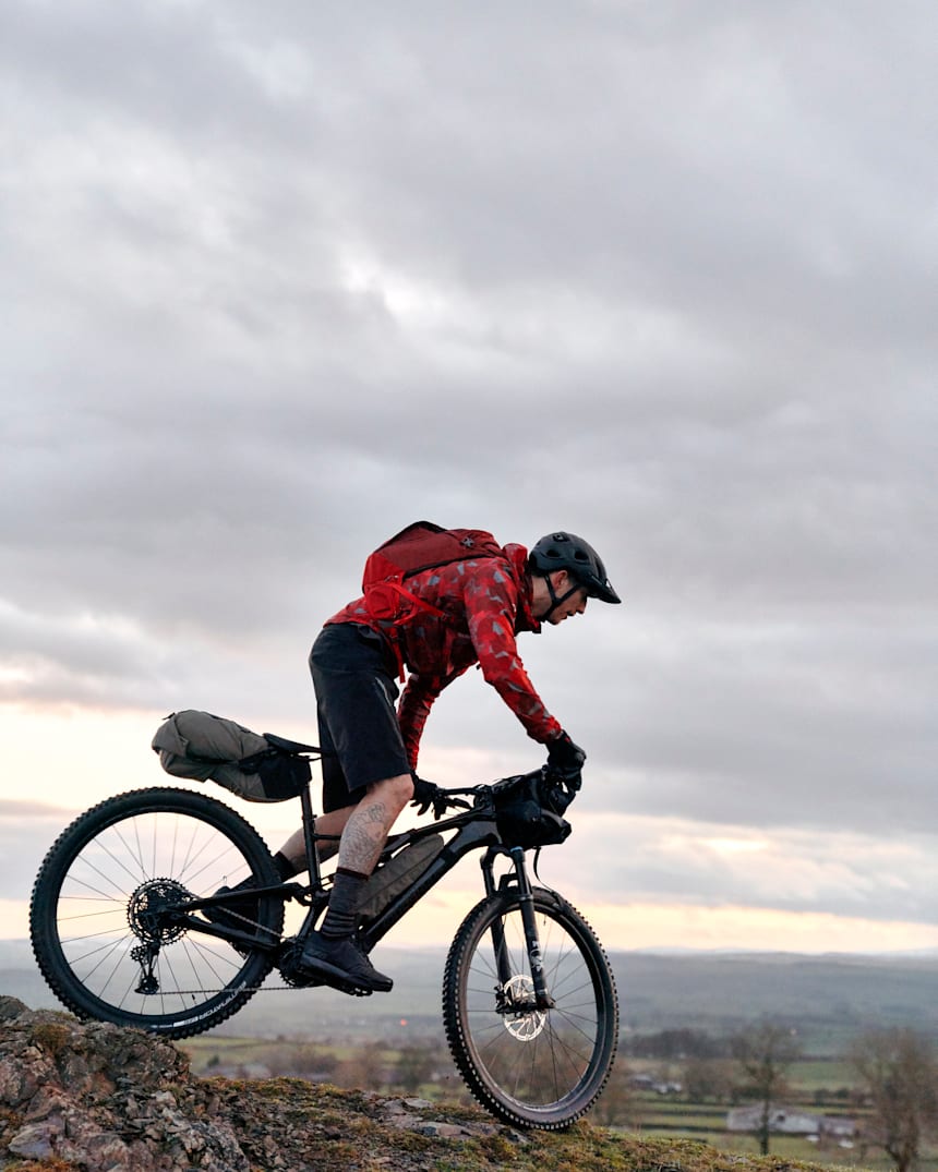 bikepacking helmet