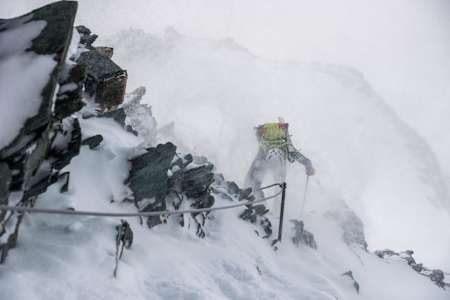 फिलिप रेइटर 26 मार्च, 2018 को ऑस्ट्रिया के कल्स में रेड बुल डेर लैंग वेग के दौरान देखा गया