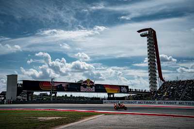 Marc Marquez w drodze po zwycięstwo na Circuit of the Americas podczas wyścigu MotoGP o GP Ameryk 2021