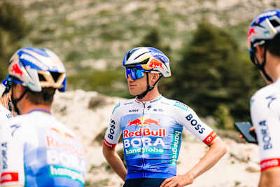 Maxim Van Gils in the Tour de France kit