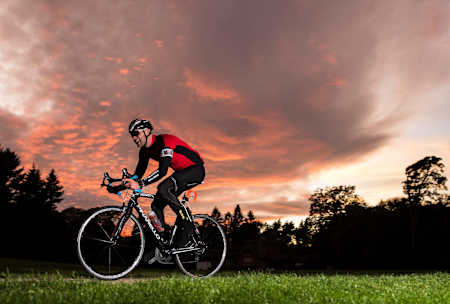 プロテインの摂取は長距離・長時間のスポーツには不可欠