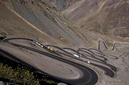 Los Caracoles is dangerous for cyclists due to high volumes of trucks and buses.