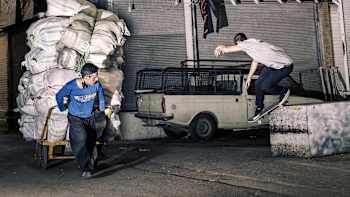 Boris Proust realiza un Back Smith en Teherán.