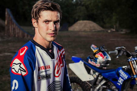 Red Bull X-Fighters: Tom Pages 10 FMX tricks *video*