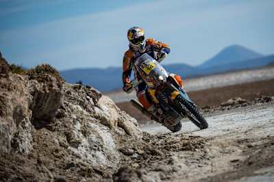 Matthias Walkner flxes the KTM around a corner