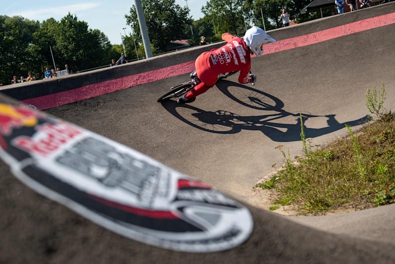 mtb pump track