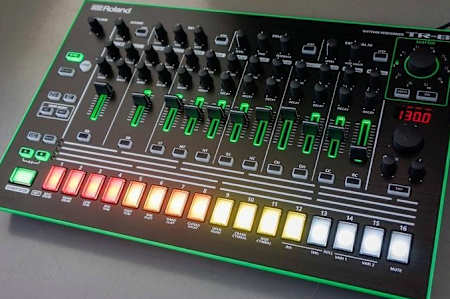roland TR-8