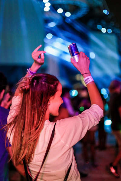 Bailando en Electric Paradise 
