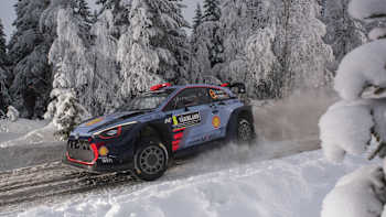 Dani Sordo en Torsby durante el WRC de Suecia.