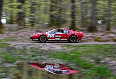 RedBull.com revient sur cinq voitures du Groupe B peu appropriés au rallye dont la Ferrari 308 GTB.