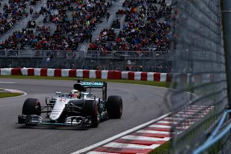 Hamilton holt bis auf neun Punkte auf