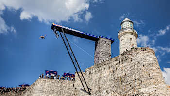 Jucelino Junior beim Red Bull Cliff Diving Havanna 2014