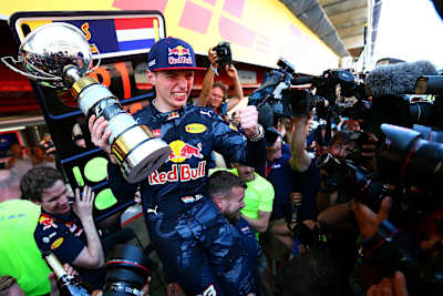 Max Verstappen est le plus jeune pilote à remporter un Grand Prix de Formule 1 à Barcelone en 2019.