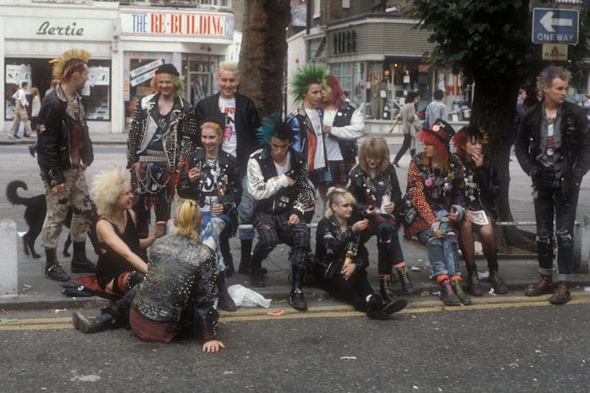 Amazing Photos Of Punk Fashion In The Uk