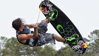 AP-1M1HYJTBD2111-featureMedia