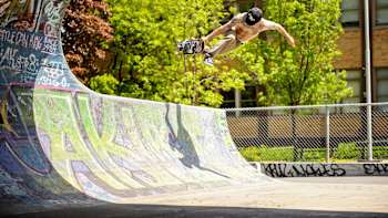Barry Walsh mid Judo Air at Big O in Montreal.