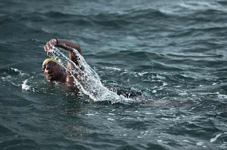 Howard James swims across the English Channel