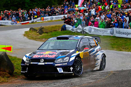 La Polo di Latvala sull'asfalto