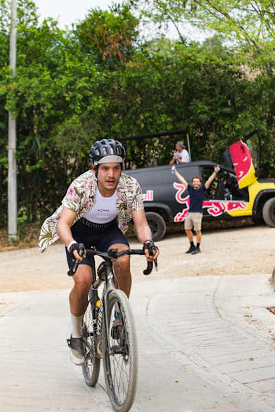Gravel-Bike-Fahrer beim SGRAIL-Event in Spanien 