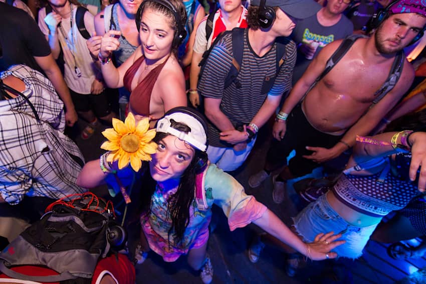 Festival dance shop