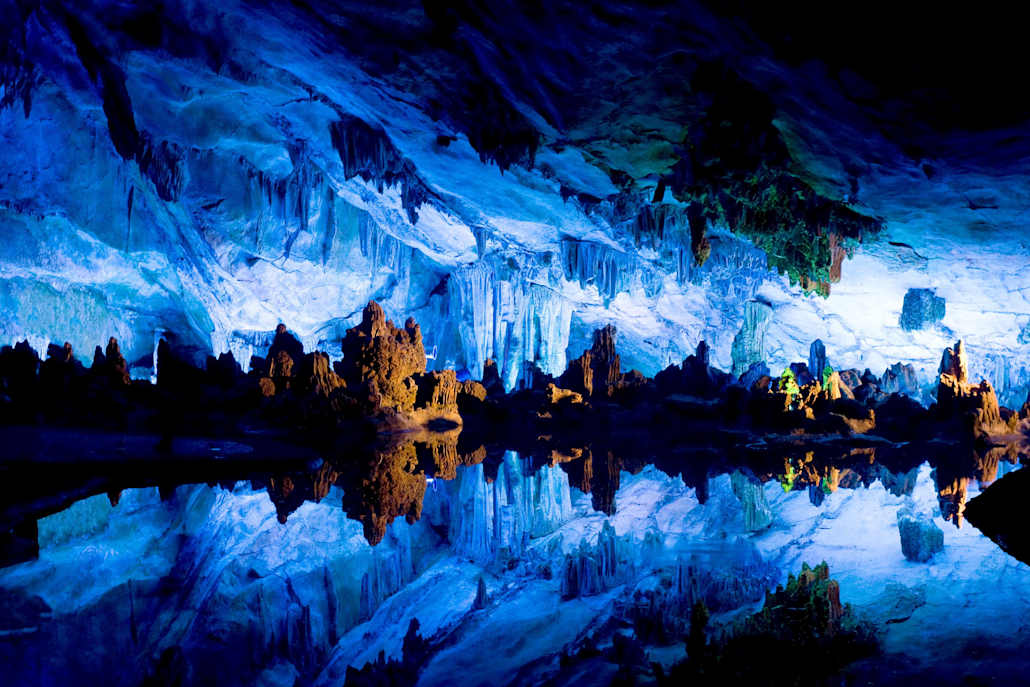 L'intérieur de la Grotte de la Flûte de Roseau fait partie des endroits les plus incroyables.