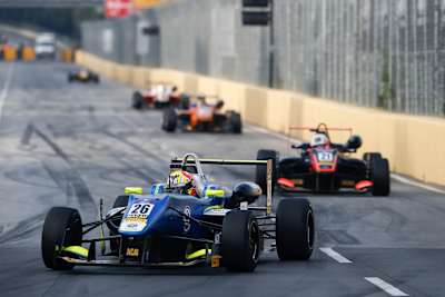 Lando ist jetzt auf Autos umgestiegen