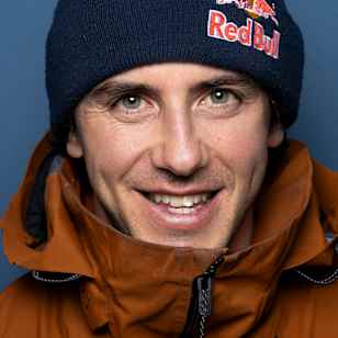  Mark McMorris poses for a photoshoot at Mammoth Mountain, California, United States on 07.05.2025. 