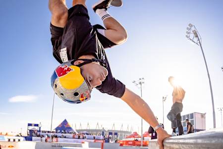 Marcelo Jiménez competing on the World Skateboarding Tour in San Juan, Argentina.