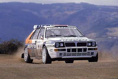 Carlos Sainz en su Lancia Delta en 1993, WRC.
