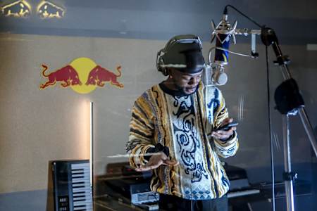 MadeInParis en plein enregistrement au Red Bull Studio.