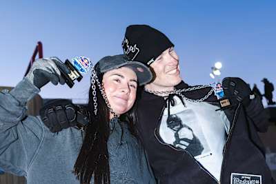 Paula Benito and Mees Oostdjik repping their Heavy Metal Zone 3 win