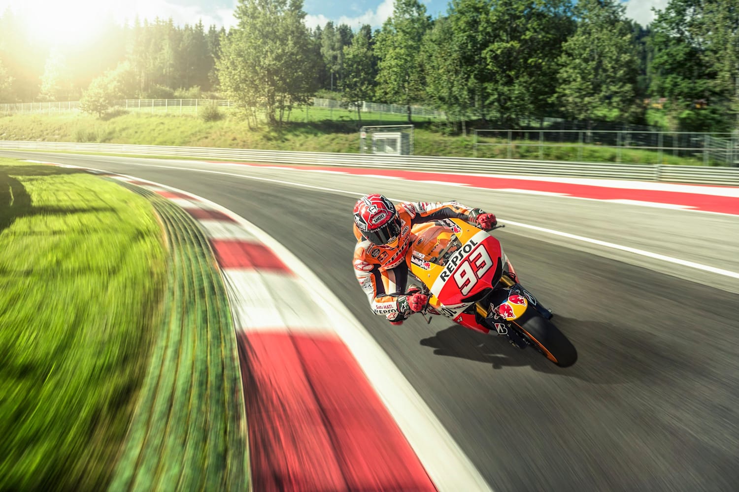 Un tour du Red Bull Ring sur le casque de Marc Marquez