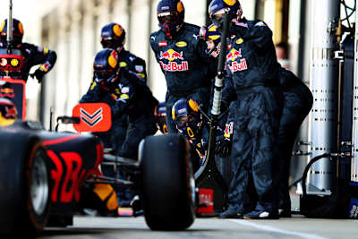 Red Bull Racing-holdet træner et pitstop ved Silverstone Circuit