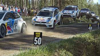 Sébastien Ogier in volo in Finlandia Sébastien Ogier in volo in Finlandia