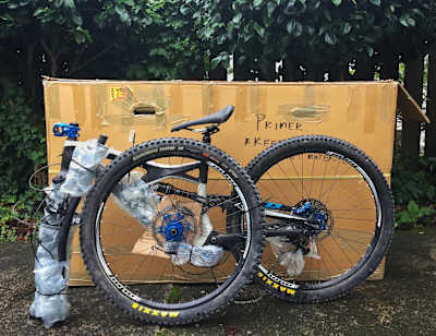 satteltasche für mountainbike Rovativ® - Bikepacking Satteltasche [10 Liter] 100% Wasserdicht - super  fester Halt - Fahrrad Satteltasche aus TPU-Gewebe