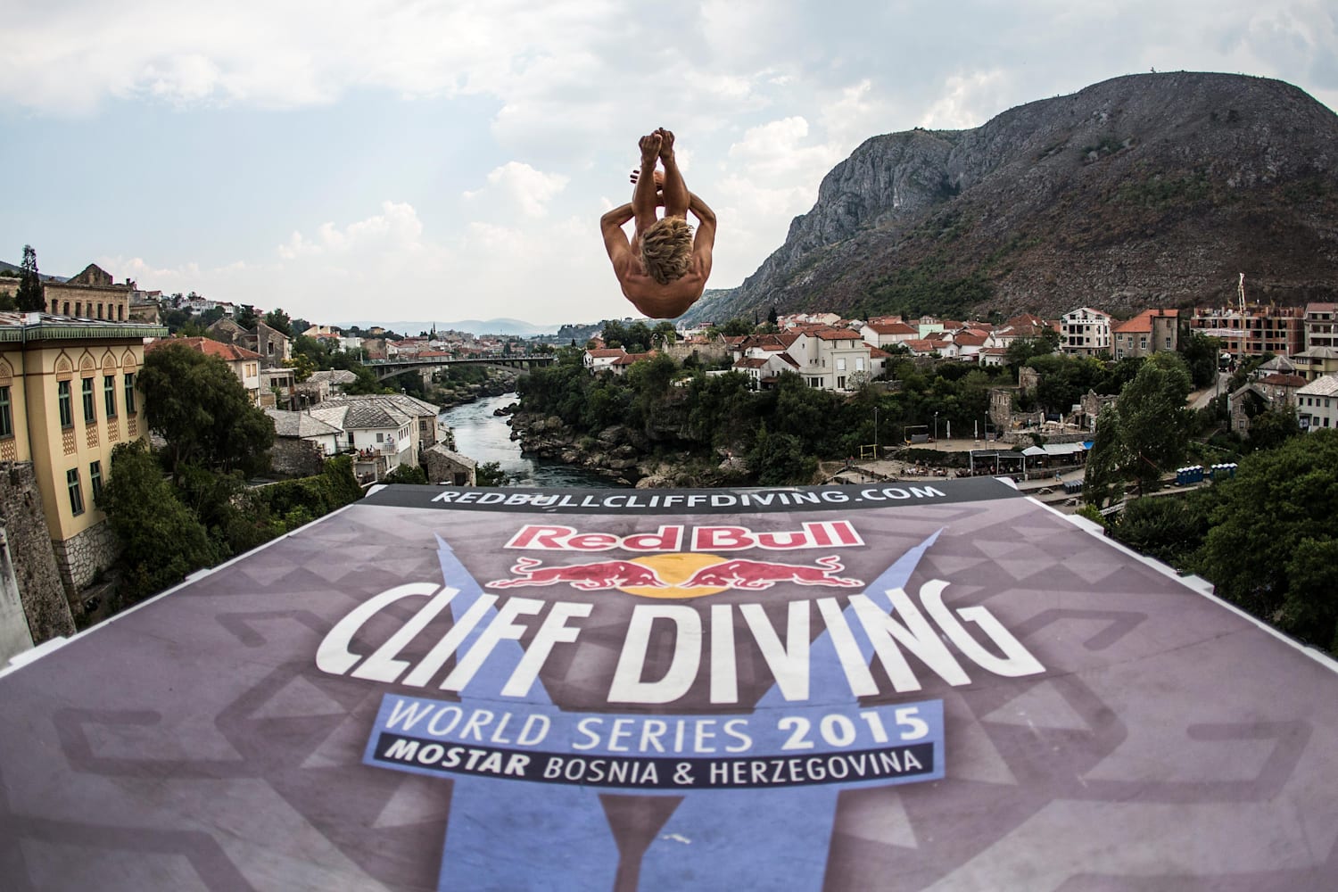 Red Bull Cliff Diving Mostar preview 2015