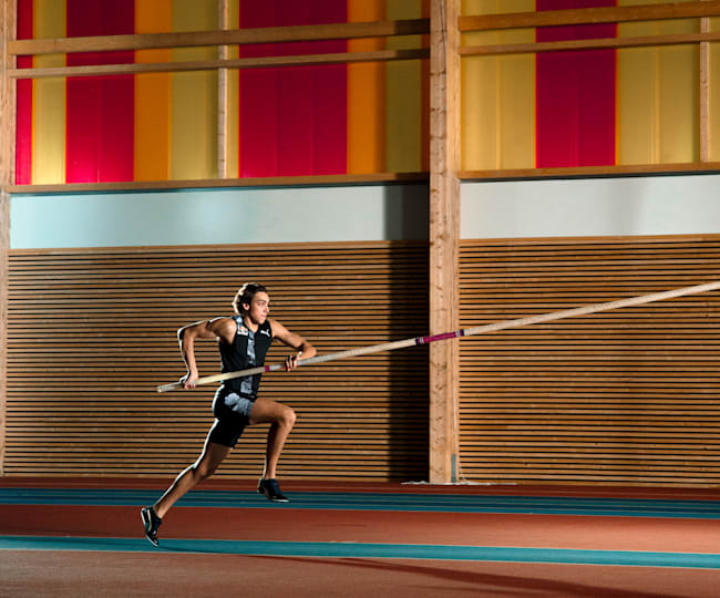 Mondo Duplantis Behind The Jump