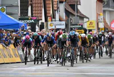 Alessio Magagnotti sprints at the Deutschland Tour