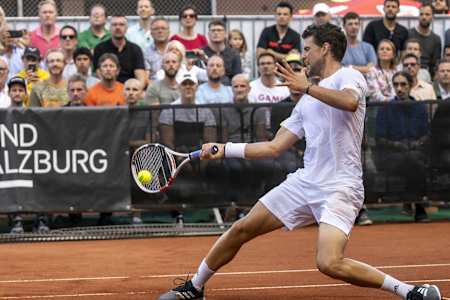El tenista profesional Dominic Thiem en el Open de Salzburgo 2022. Te presentamos los mejores juegos de tenis de todos los tiempos.
