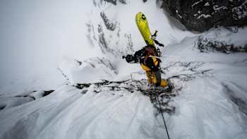 Xavier De Le Rue in scary heights.