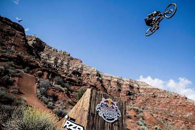 Graham Agassiz blasts the Polaris RZR booter Graham Agassiz blasts the Polaris RZR booter