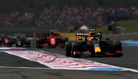 Sergio Pérez von Red Bull Racing Honda beim Großen Preis von Frankreich 2021.